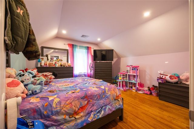 1 Moody Street, East Providence, RI 02916