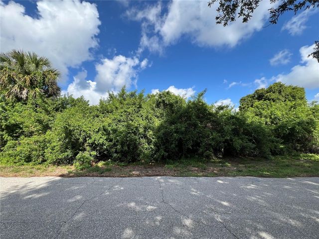 3247 MANHATTAN STREET, Port Charlotte, FL 33952