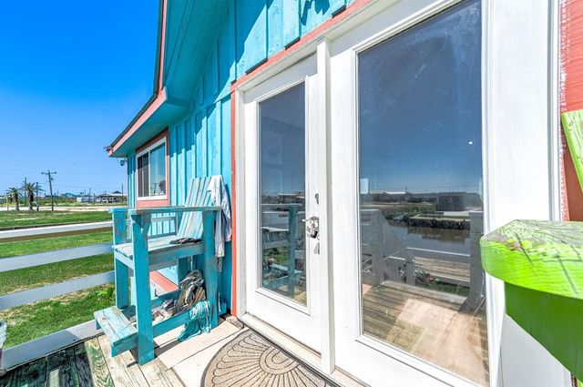 437 County Road 201, Sargent, TX 77414