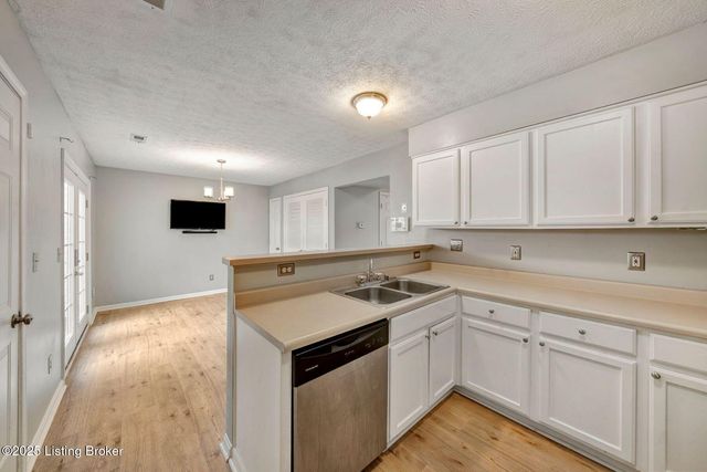 7905 Jade Green Way, Louisville, KY 40291