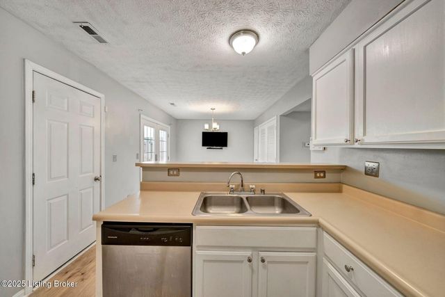 7905 Jade Green Way, Louisville, KY 40291