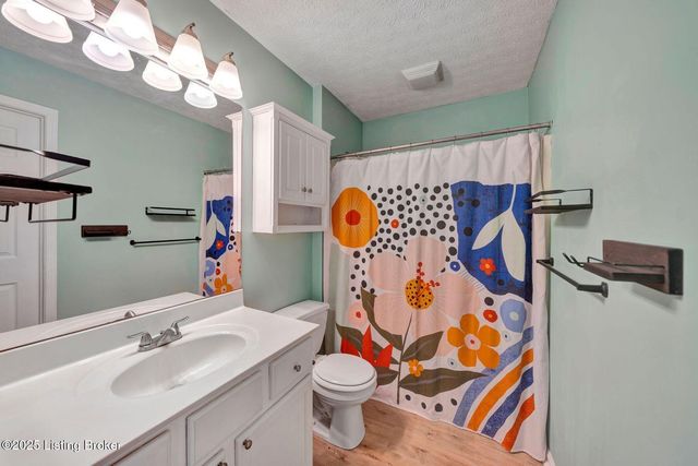 7905 Jade Green Way, Louisville, KY 40291