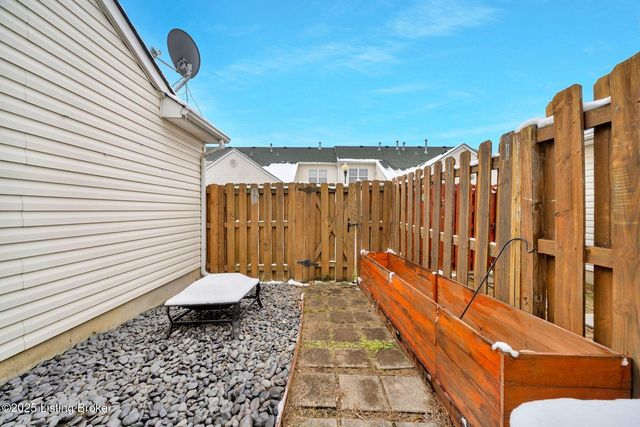 7905 Jade Green Way, Louisville, KY 40291