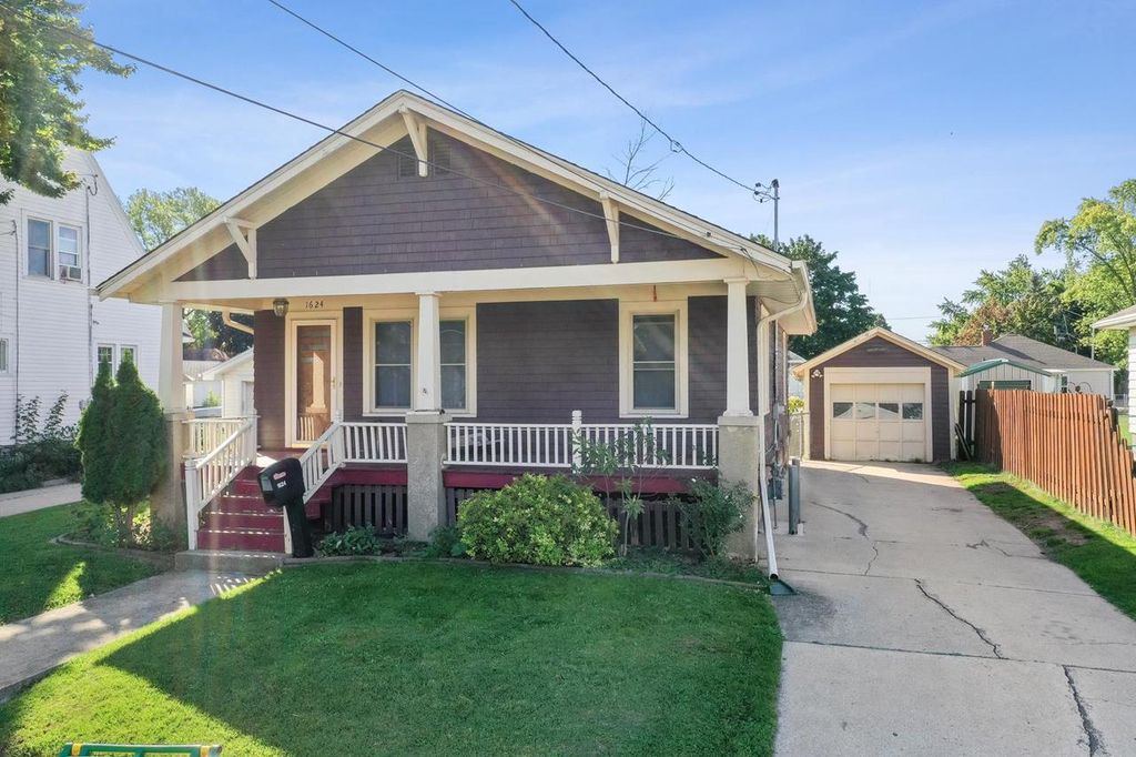 1624 FRANZ AVENUE, Green Bay, WI 54302
