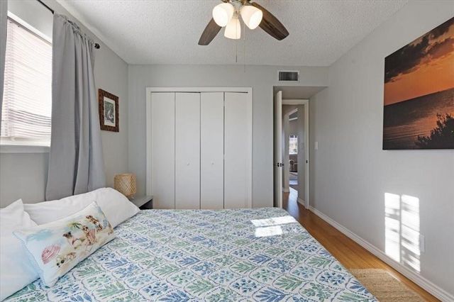 13617 Pirates Beach Boulevard, Galveston, TX 77554