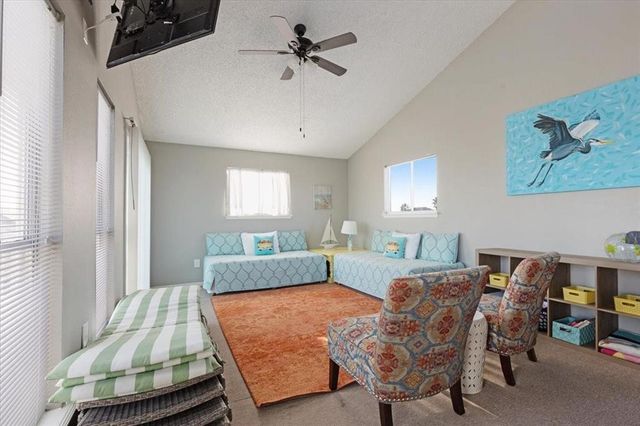 13617 Pirates Beach Boulevard, Galveston, TX 77554