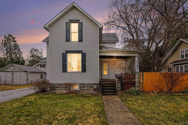 1708 S Warner Avenue, Bay City, MI 48706