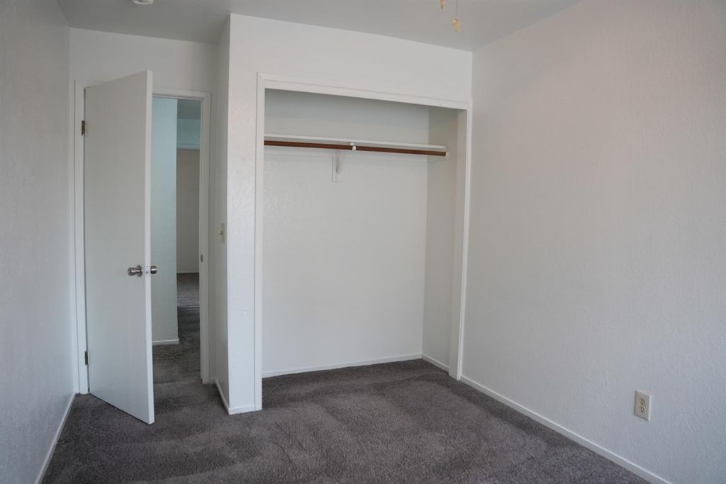 Image 11 of property listing at 4676 E Alamos Avenue # 134, Fresno, CA 93726