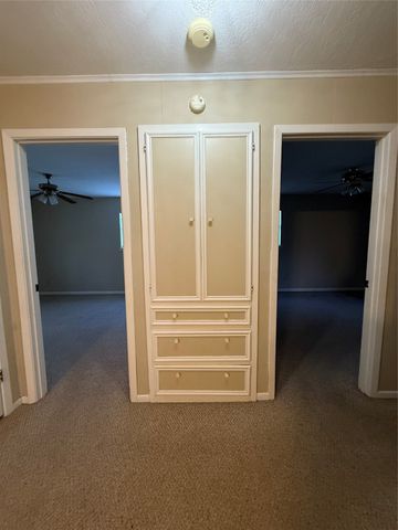 105 W Elm Street, Gustine, TX 76455