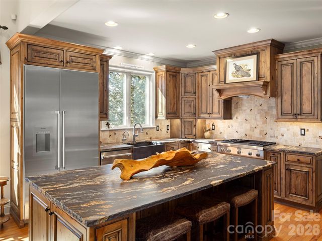 701 Baneberry Court, Asheville, NC 28803