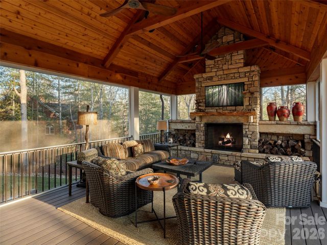 701 Baneberry Court, Asheville, NC 28803