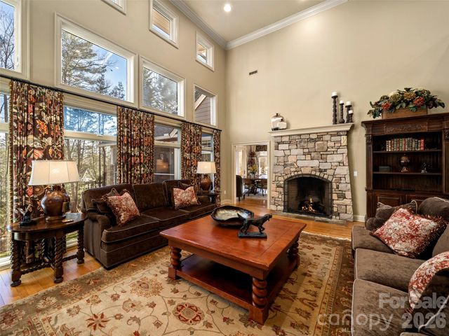 701 Baneberry Court, Asheville, NC 28803