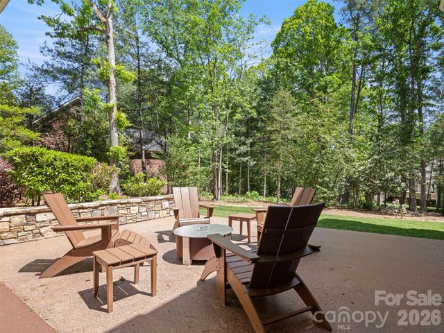 701 Baneberry Court, Asheville, NC 28803