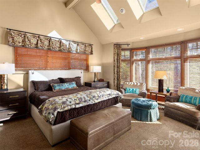 701 Baneberry Court, Asheville, NC 28803