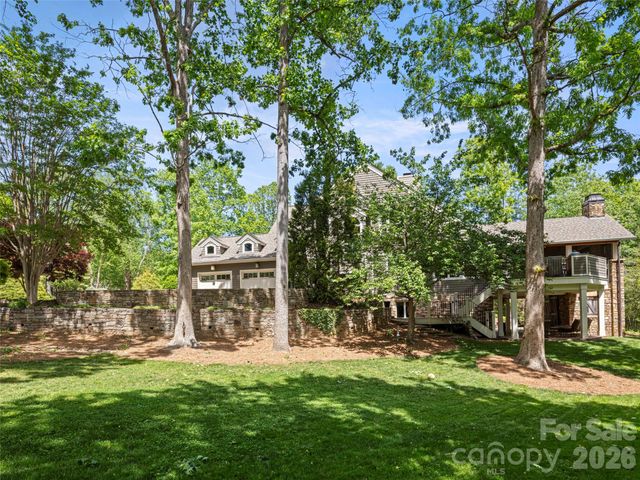 701 Baneberry Court, Asheville, NC 28803