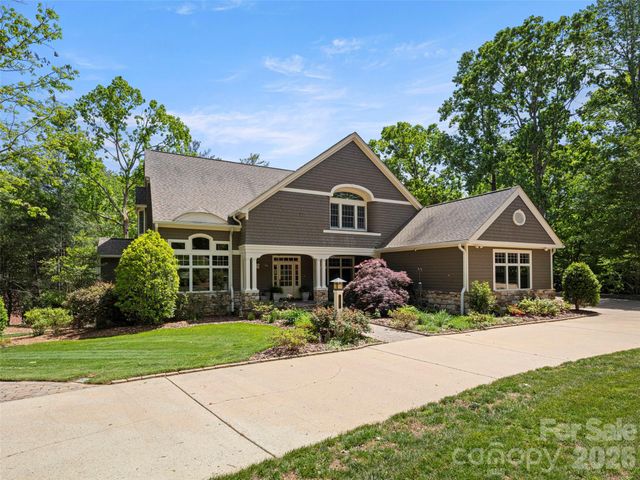 701 Baneberry Court, Asheville, NC 28803