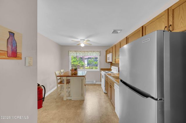 4 Indiana Way B, Whiting, NJ 08759