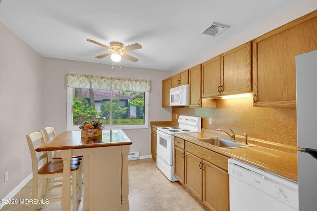 4 Indiana Way B, Whiting, NJ 08759