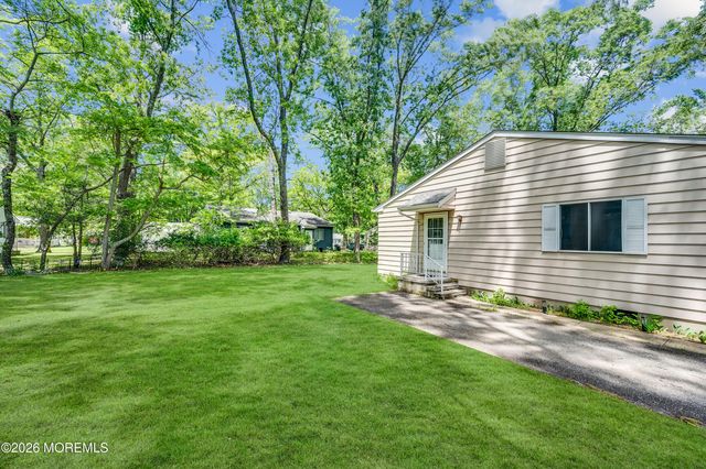 4 Indiana Way B, Whiting, NJ 08759