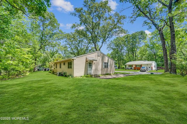 4 Indiana Way B, Whiting, NJ 08759