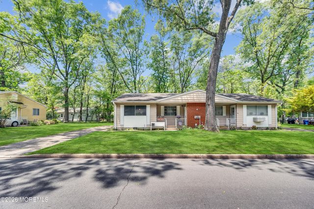 4 Indiana Way B, Whiting, NJ 08759