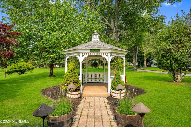 4 Indiana Way B, Whiting, NJ 08759