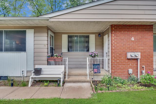 4 Indiana Way B, Whiting, NJ 08759