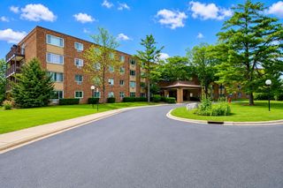 1500 Robin Circle 418, Hoffman Estates, IL 60194