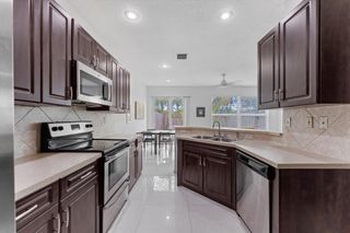 6289 Crescent Lake Way, Lake Worth, FL 33463