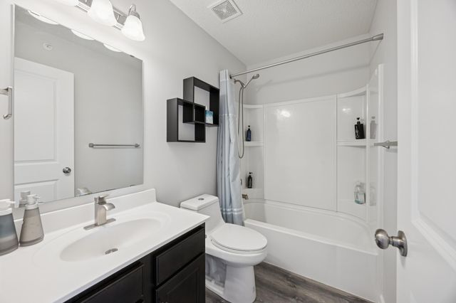 1320 Old Highway 8 NW, New Brighton, MN 55112