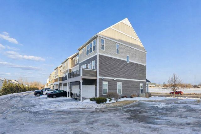 1320 Old Highway 8 NW, New Brighton, MN 55112