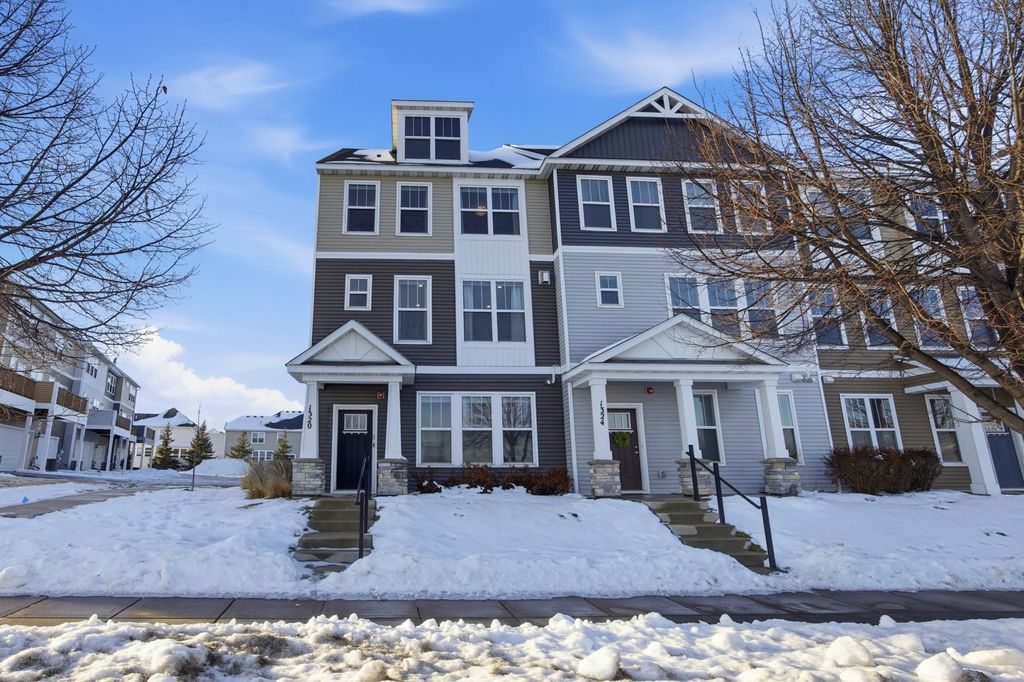 1320 Old Highway 8 NW, New Brighton, MN 55112