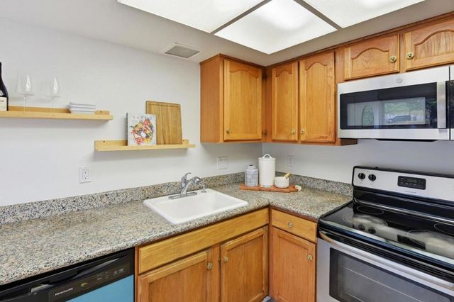 3885 Shamrock Court, South San Francisco, CA 94080