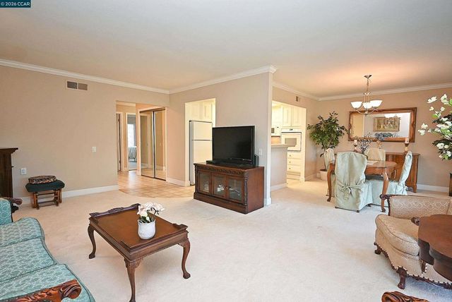 1160 Singingwood Ct 5, Walnut Creek, CA 94595