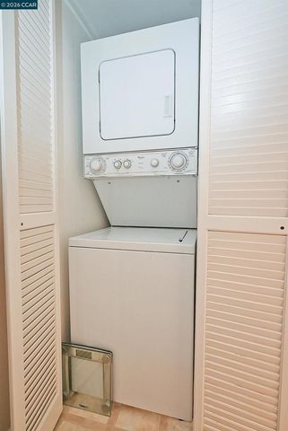 1160 Singingwood Ct 5, Walnut Creek, CA 94595