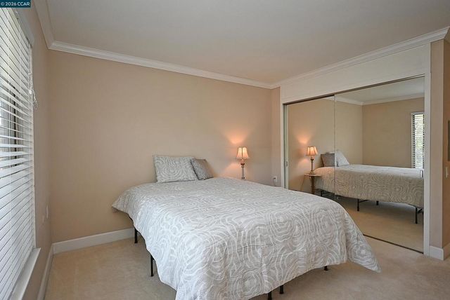 1160 Singingwood Ct 5, Walnut Creek, CA 94595