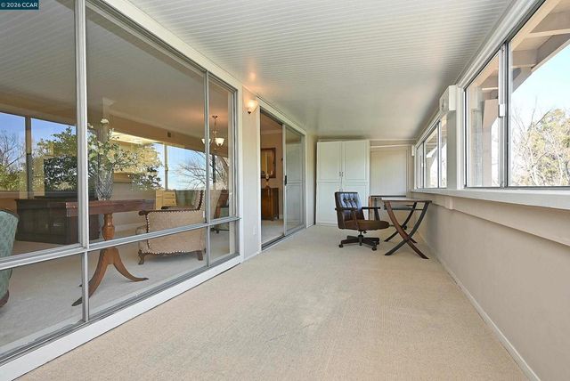 1160 Singingwood Ct 5, Walnut Creek, CA 94595