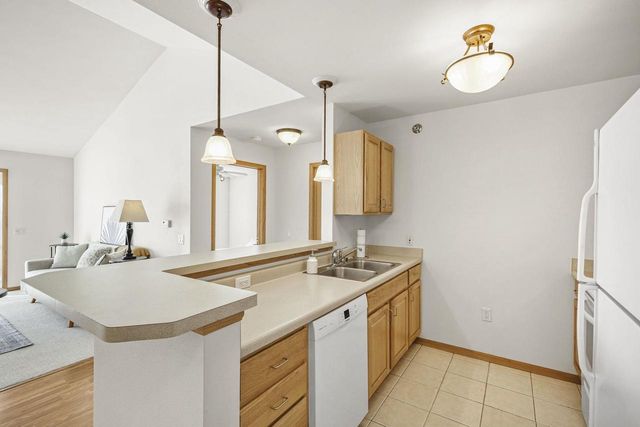 6836 Parkside Circle, Windsor, WI 53532