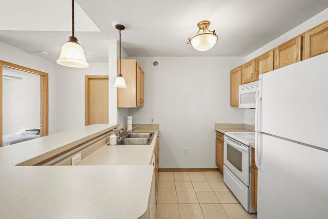 6836 Parkside Circle, Windsor, WI 53532