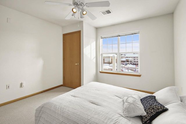 6836 Parkside Circle, Windsor, WI 53532