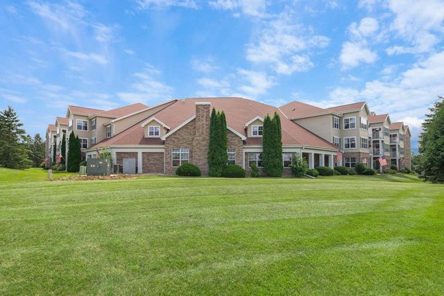 6836 Parkside Circle, Windsor, WI 53532