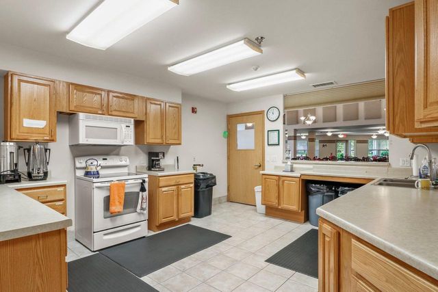6836 Parkside Circle, Windsor, WI 53532