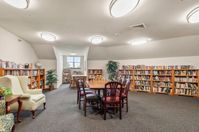 6836 Parkside Circle, Windsor, WI 53532