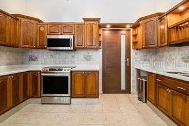 G9 GALICIA, Vega Alta, PR 00692