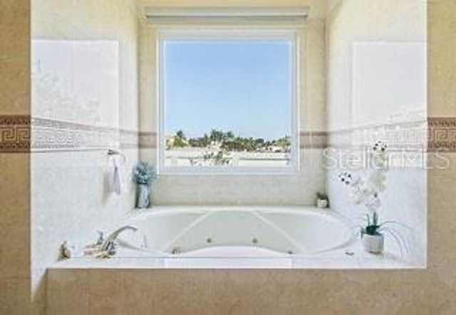 G9 GALICIA, Vega Alta, PR 00692