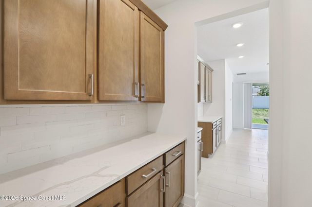 1004 Connolly Lane NE, Palm Bay, FL 32905