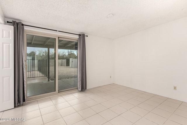 4030 S Knotty Pine Place, Tucson, AZ 85730