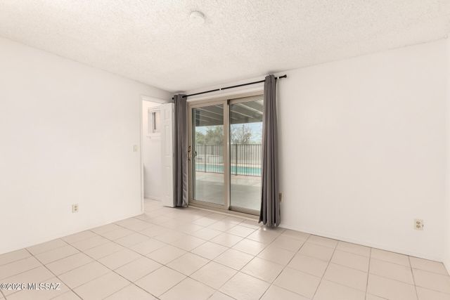 4030 S Knotty Pine Place, Tucson, AZ 85730