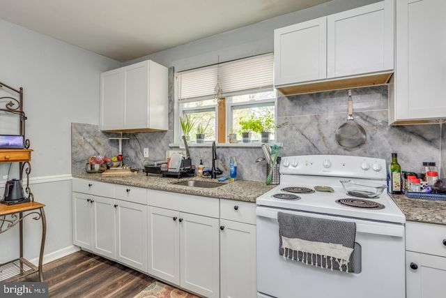 319 PINE ST, Williamstown, NJ 08094