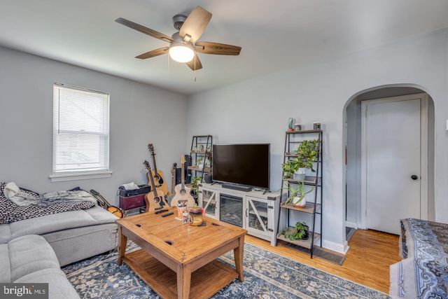 319 PINE ST, Williamstown, NJ 08094